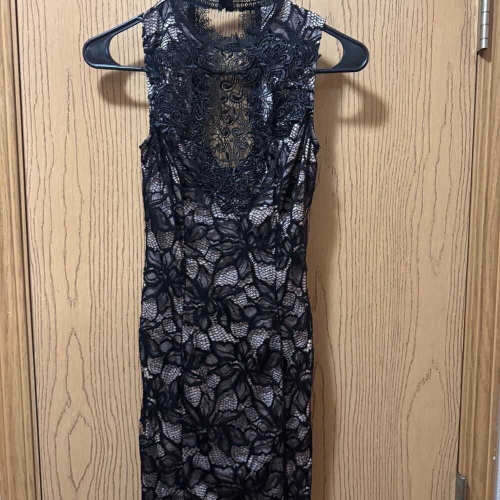 Alt. R. Dress size Small